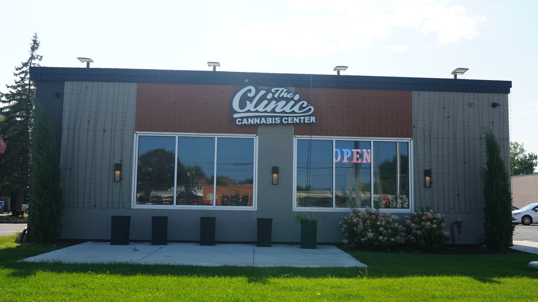 The Clinic Cannabis Co. Detroit Dispensary - Riverview Riverview detroit dispensary